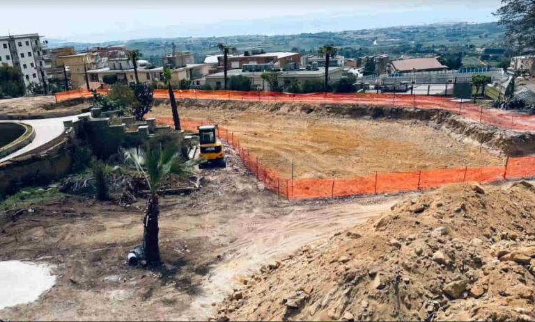 AGRIGENTO - ALBERI TAGLIATI PER CEMENTIFICARE. FRONTE VERDE - COMUNICATO STAMPA